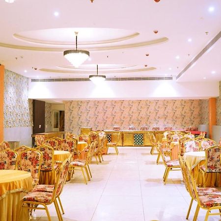 Aa Hotels & Resorts Zirakpur Ngoại thất bức ảnh
