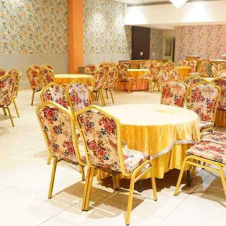 Aa Hotels & Resorts Zirakpur Ngoại thất bức ảnh