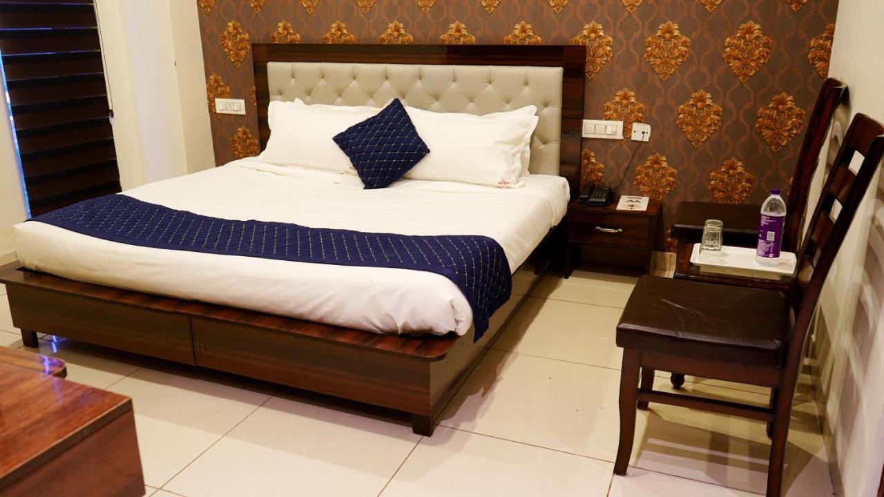 Aa Hotels & Resorts Zirakpur Ngoại thất bức ảnh