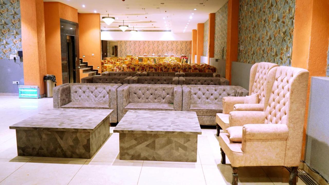 Aa Hotels & Resorts Zirakpur Ngoại thất bức ảnh